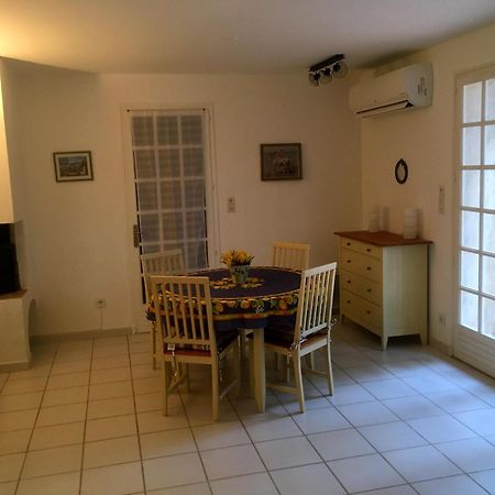 Appartement La Garonnette à Sainte-Maxime Chambre photo